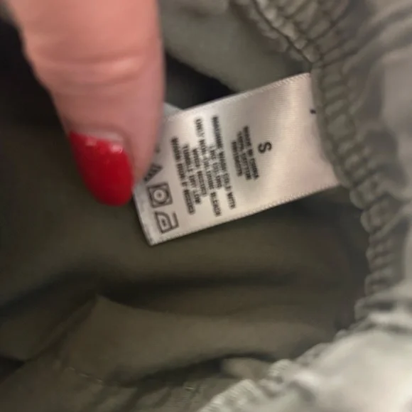 Aero Cargo Jogger Pants Women Size Small Green Minimalist Travel Elastic Wasit - Picture 5 of 9